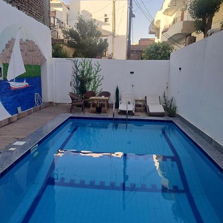 Tara Apartments Luxor Esterno foto